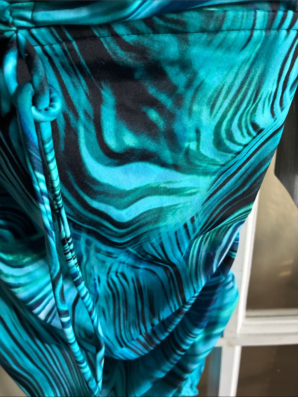 Woman’s Teal Wave-Print One-Piece Swimsuit Medium 8/10 New - Picture 3 of 8